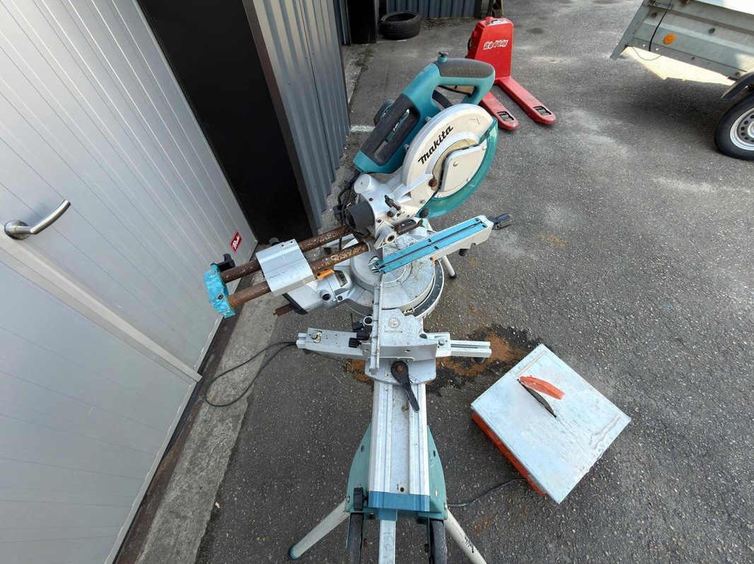 Mitre saw & tile saw