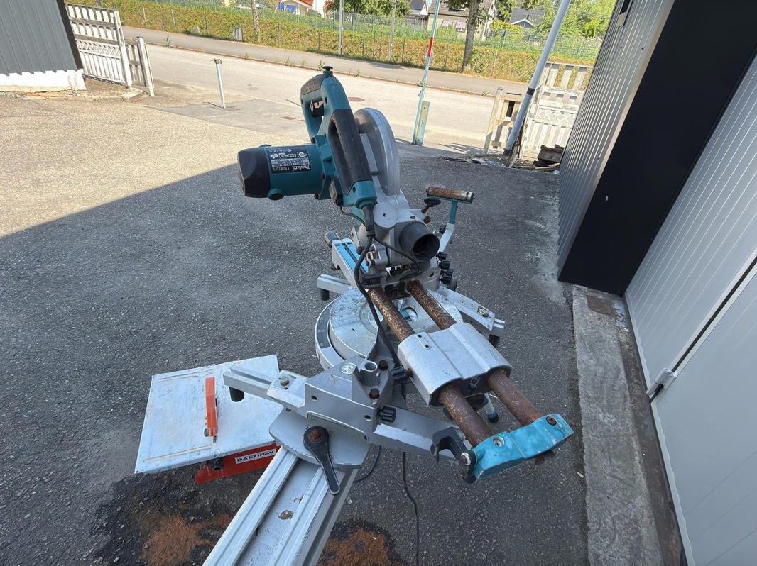 Mitre saw & tile saw