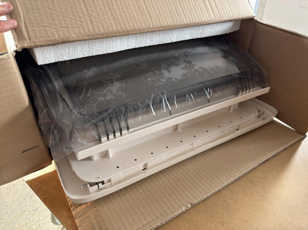 Taklucka Dometic Mini Heki FL, 400x400 mm