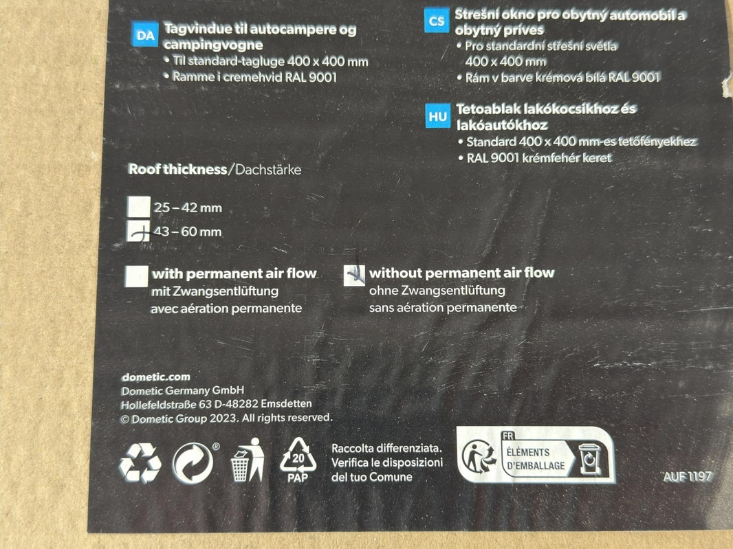 Taklucka Dometic Mini Heki FL, 400x400 mm