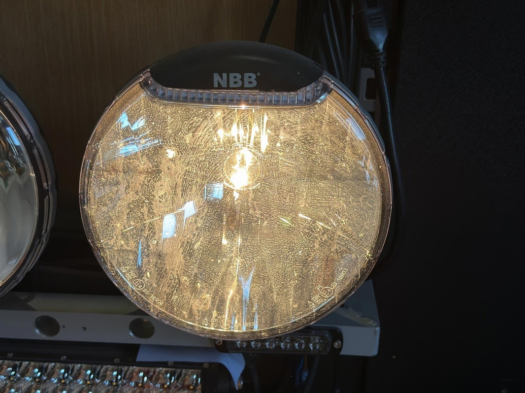 Extraljus NBB, 2 st