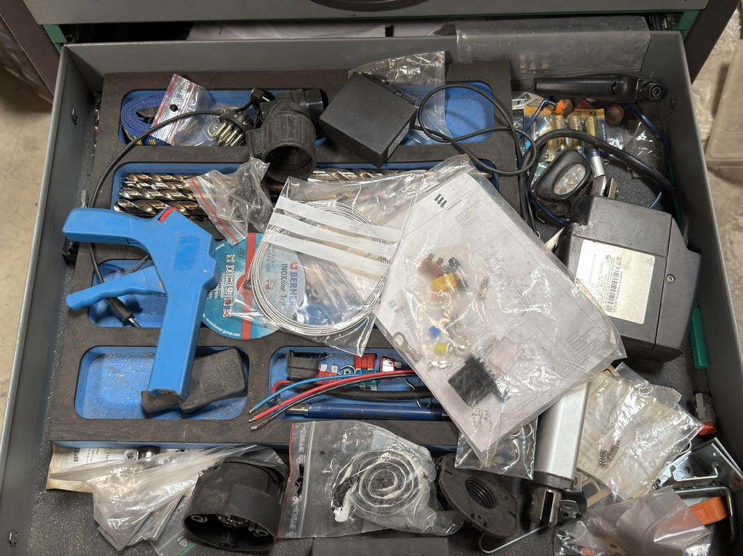 System Edström tool trolley, with tools and contents