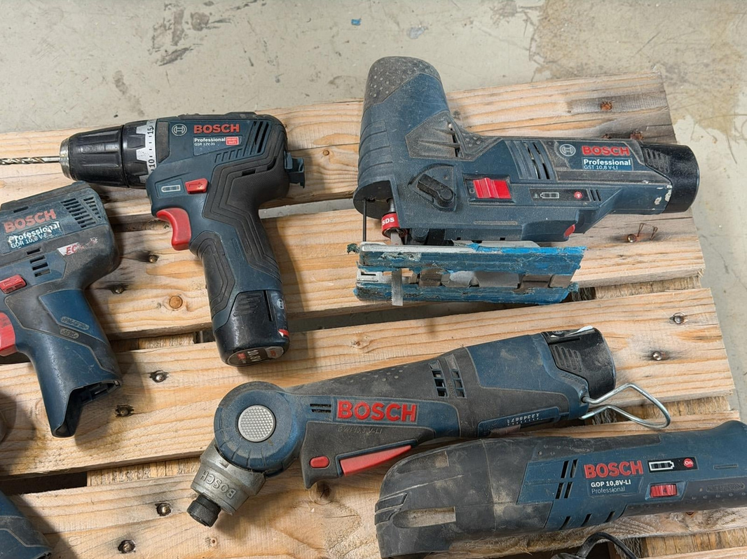 Sortiment batteriverktyg från Bosch, 13 st