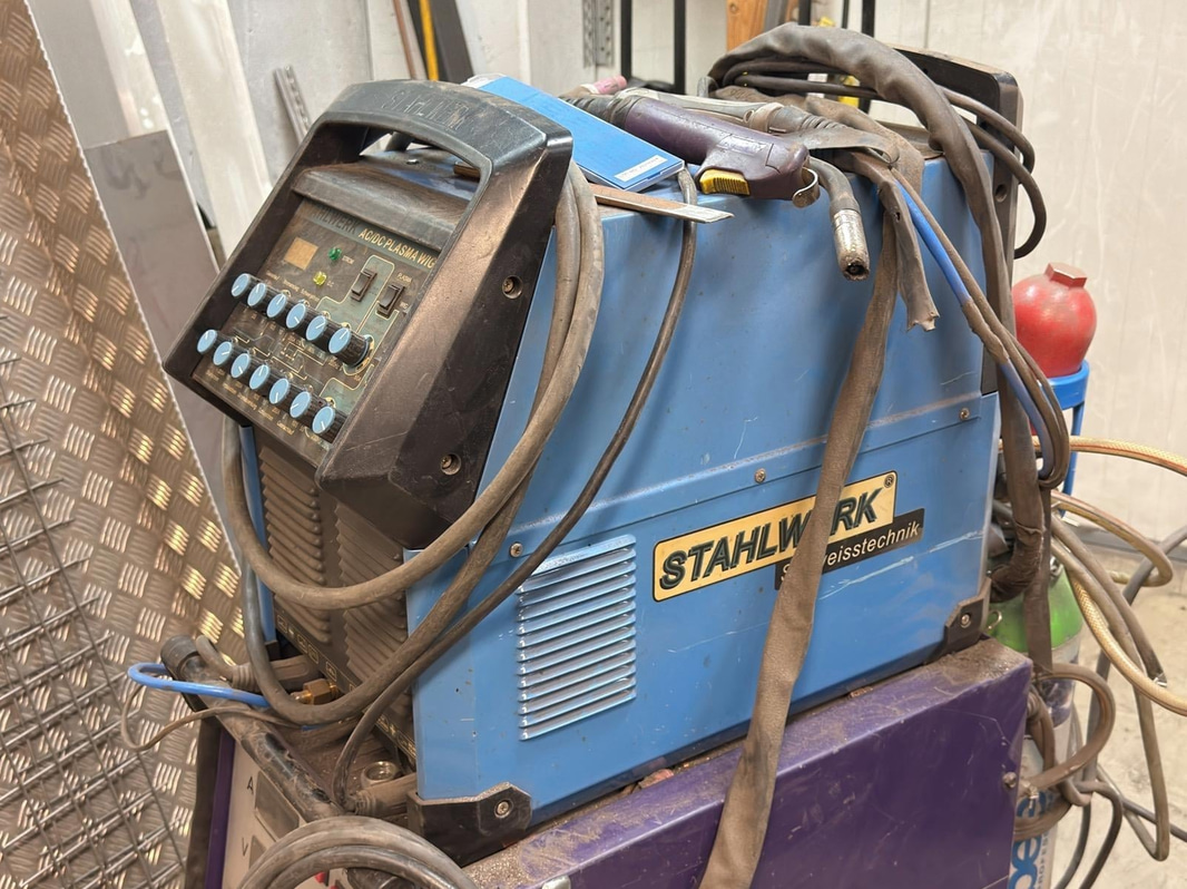 MIG/MAG svets, Parweld XTM 303C samt Stahlwerk AC/DC Plasma WIG 200P