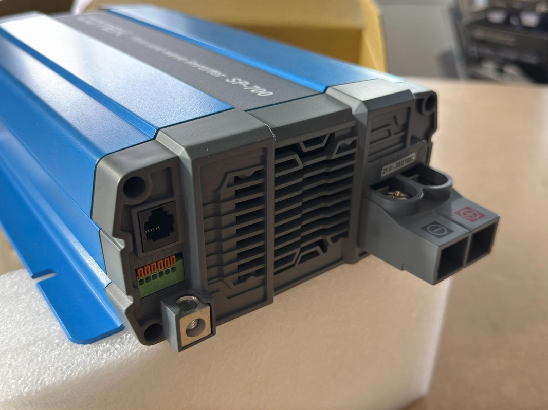 Växelriktare Cotek SP-700