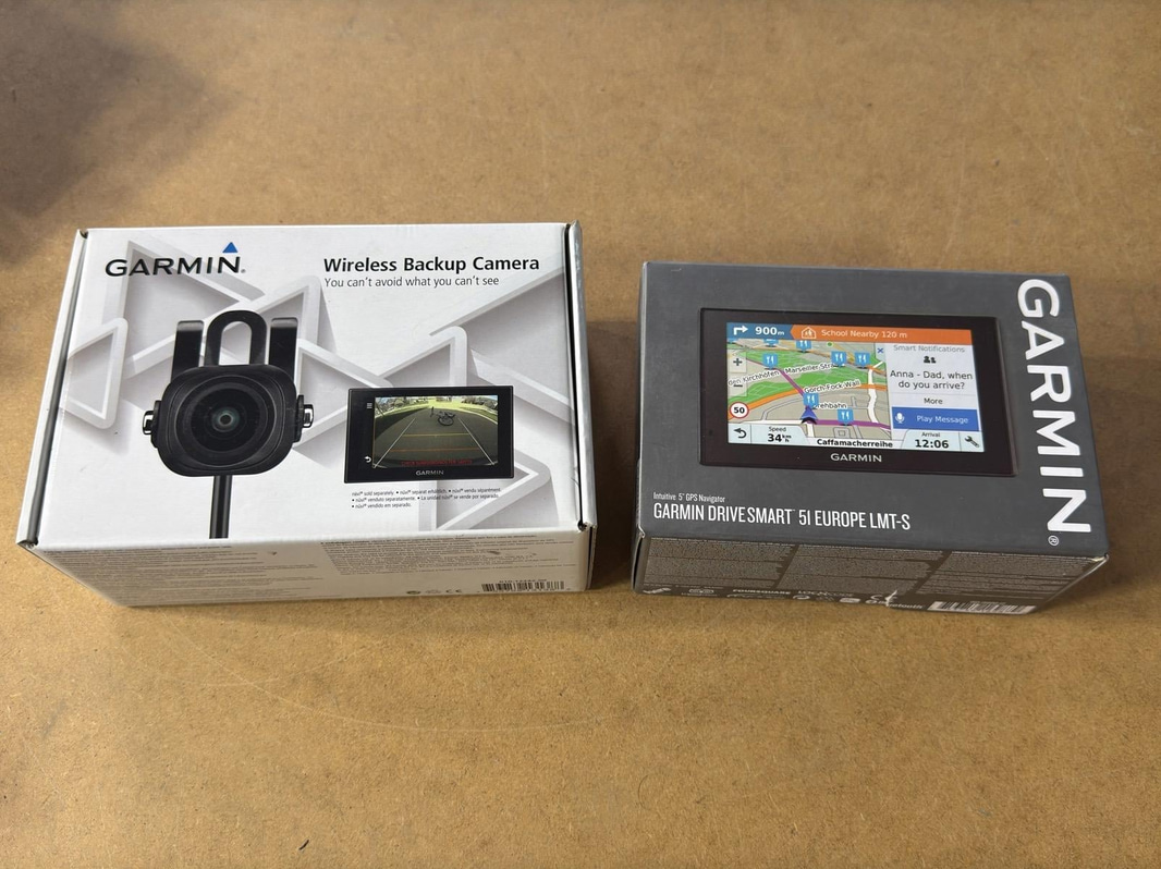 Garmin-paket - GPS och backkamera