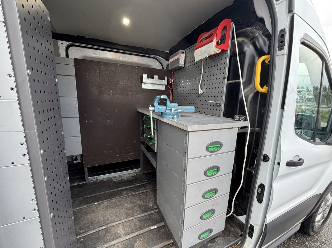 Skåpbil Ford Transit 350 2.0 EcoBlue SelectShift -2021