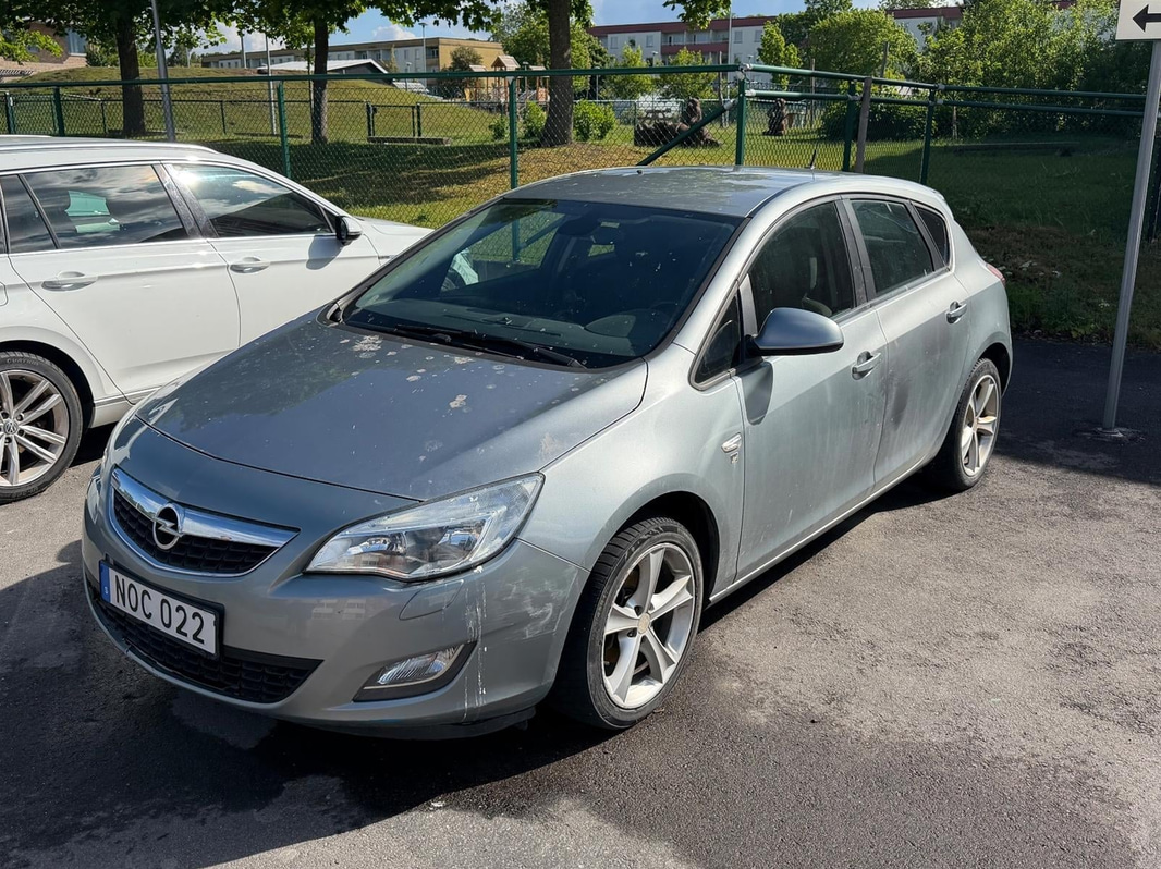 Opel Astra 1.4 Turbo -2010
