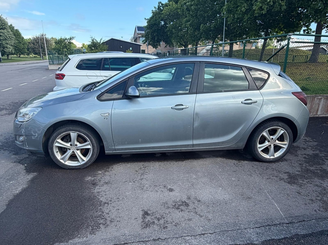 Opel Astra 1.4 Turbo -2010