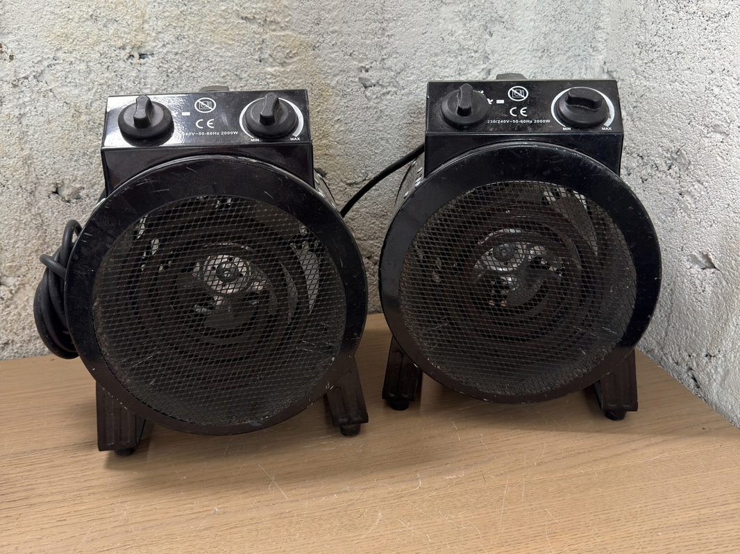 Fan heaters, 2x Schneider Electric IFH04-20A, 2000 W