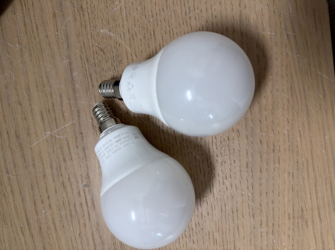 Spotlight IKEA NYMÅNE 2 stycken , 2-armad svart metall