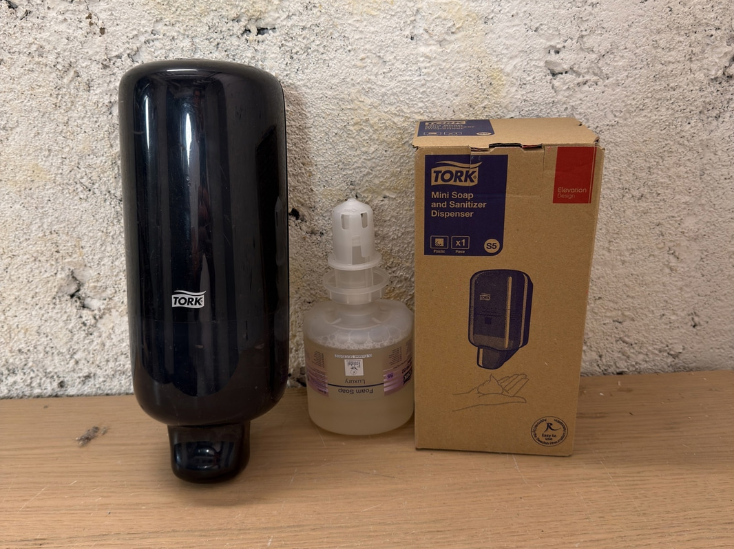 Tvåldispenser Tork, S5, svart