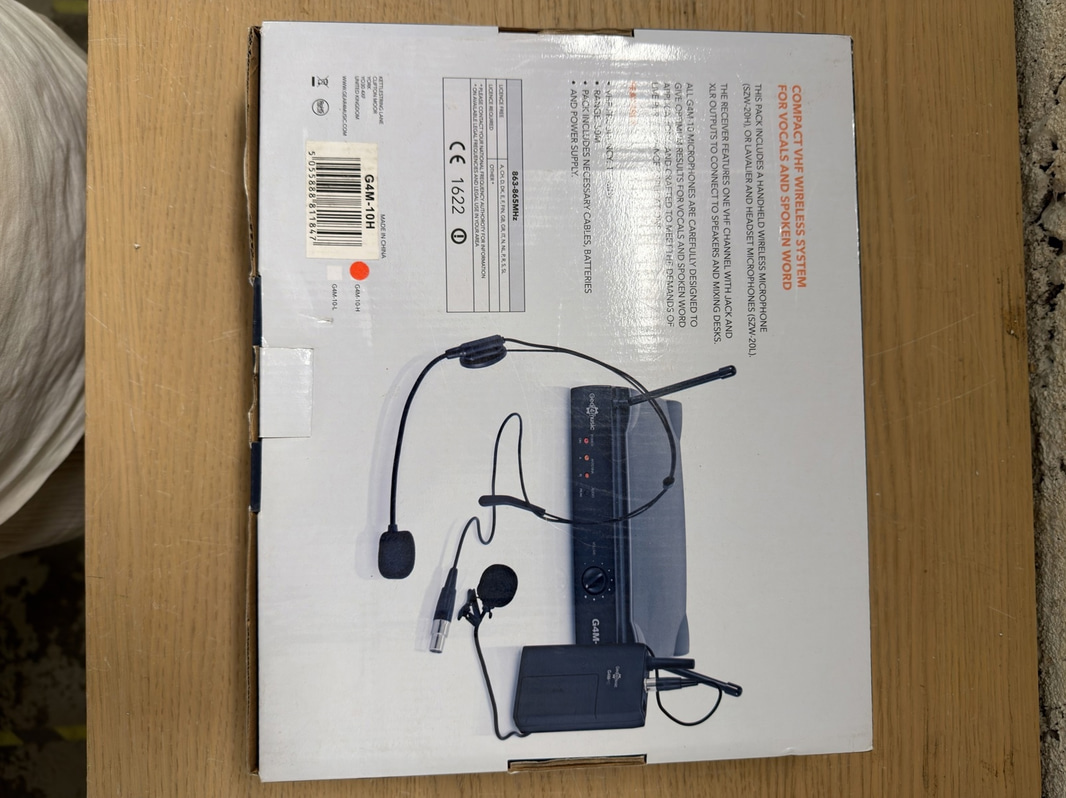 Gear4music G4M-10 VHF microphone set