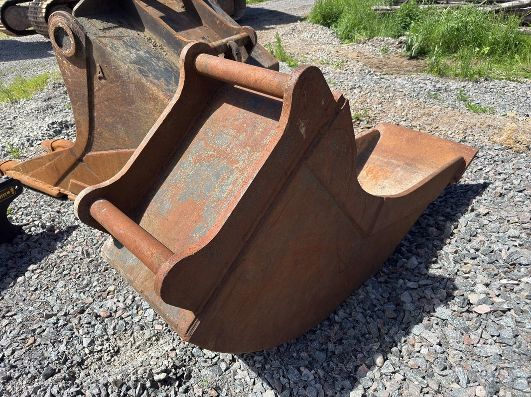 Tracked excavator Cat 324EL | 4 attachments | 2012