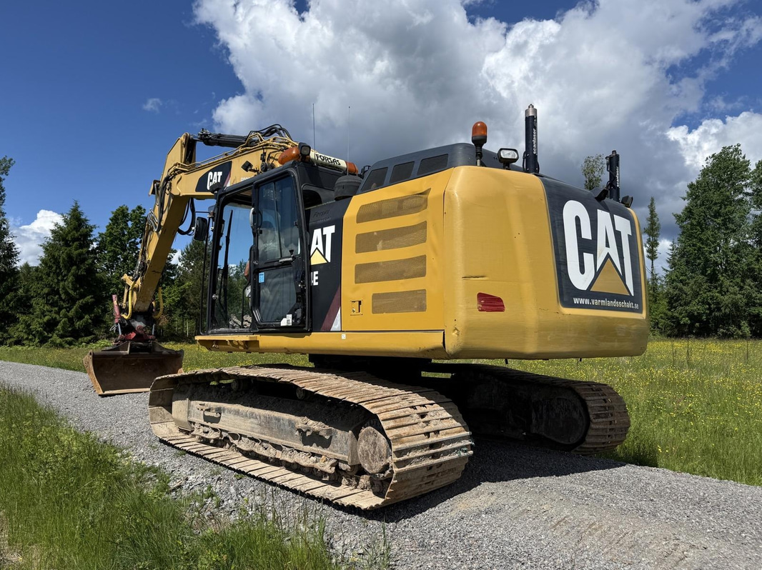 Tracked excavator Cat 324EL | 4 attachments | 2012
