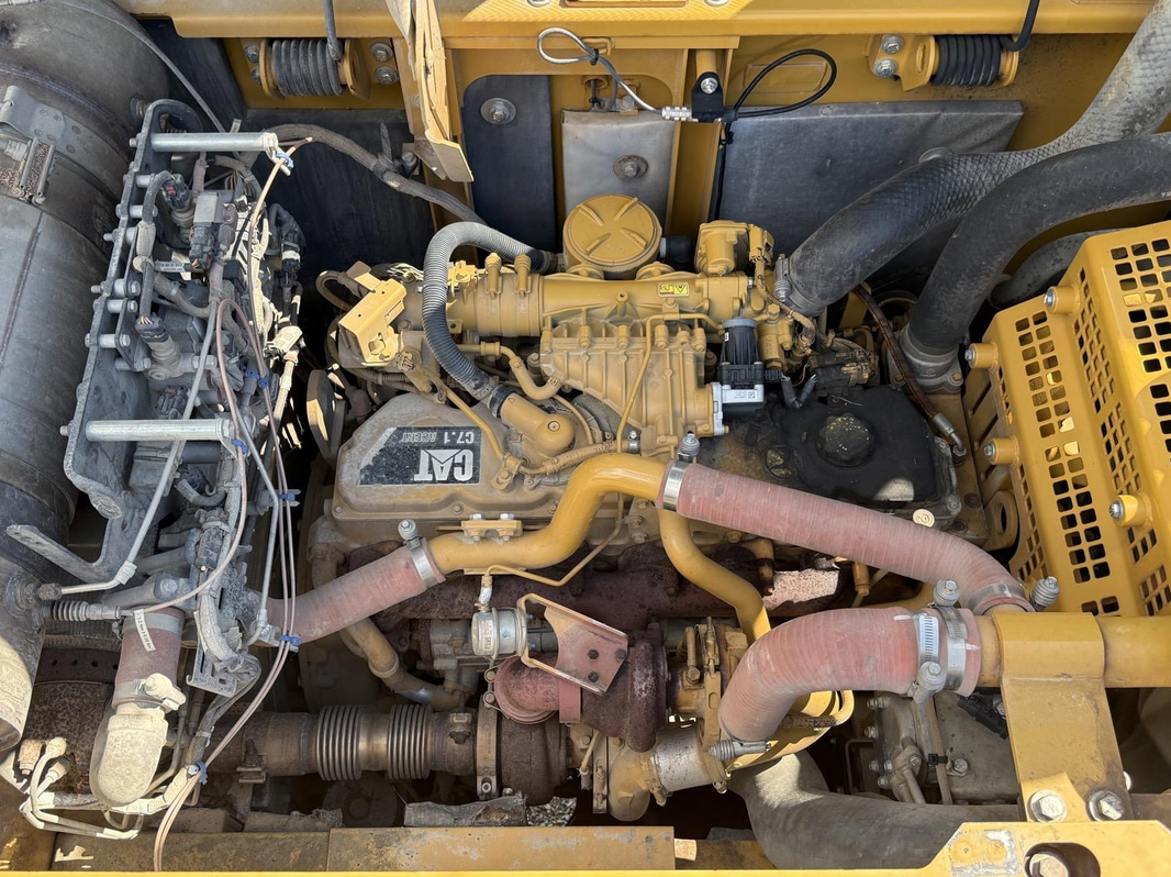 Tracked excavator Cat 324EL | 4 attachments | 2012