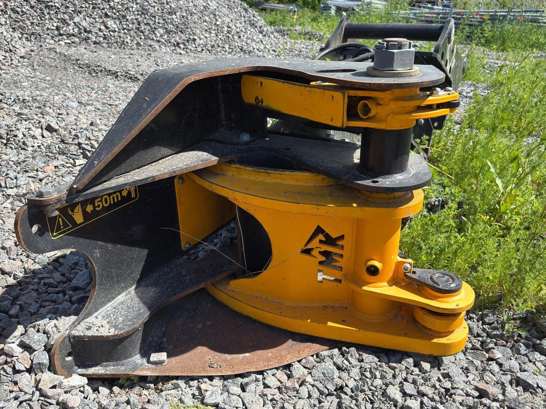 Tracked excavator Cat 324EL | 4 attachments | 2012