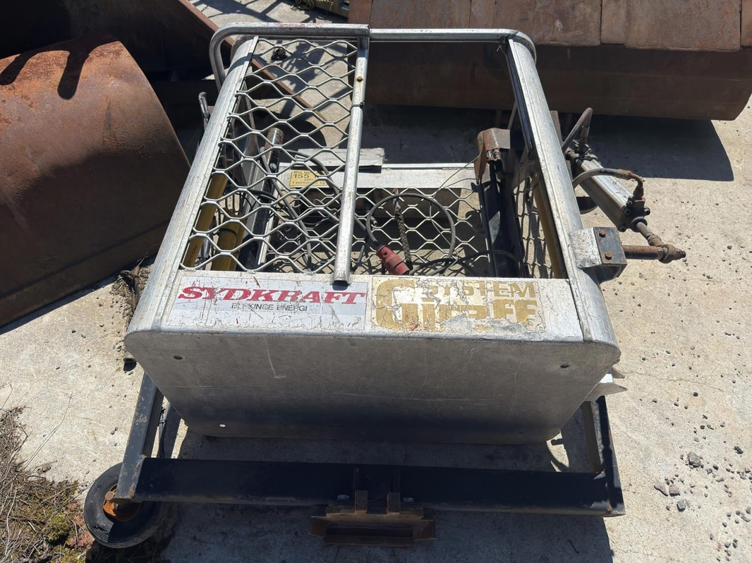 Crane & basket - System Giraff | Huddig