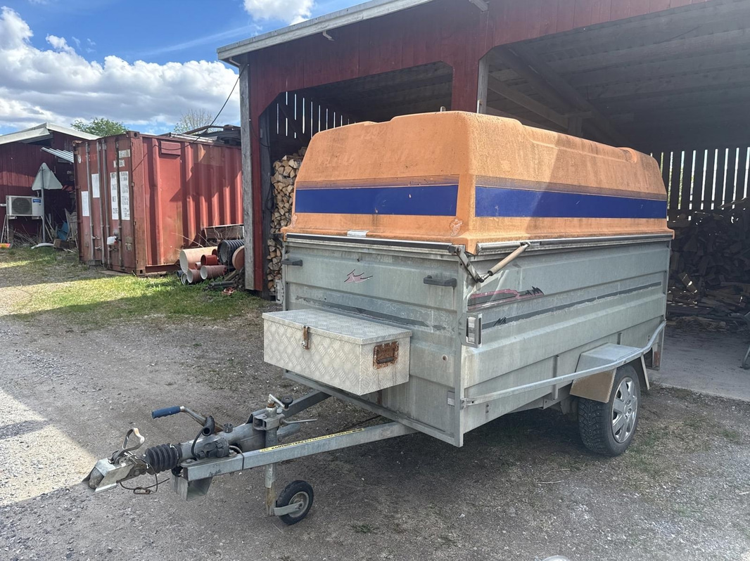 Släpvagn Trailergruppen LV1000 - Defekt axel - 1998