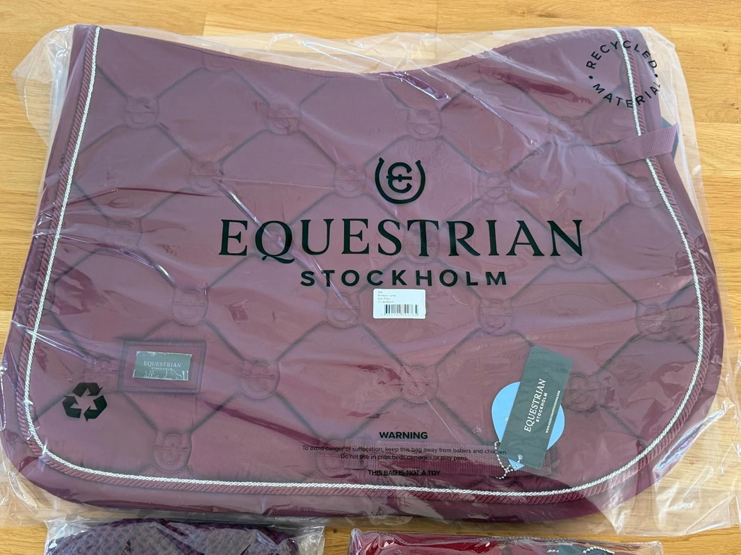 Hoppschabrak, benlindor samt huva, Equestrian Stockholm, bordeaux