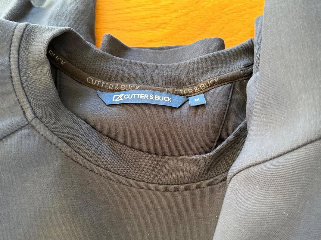2 softshell jackets and 2 sweaters, Clique/Cutter & Buck