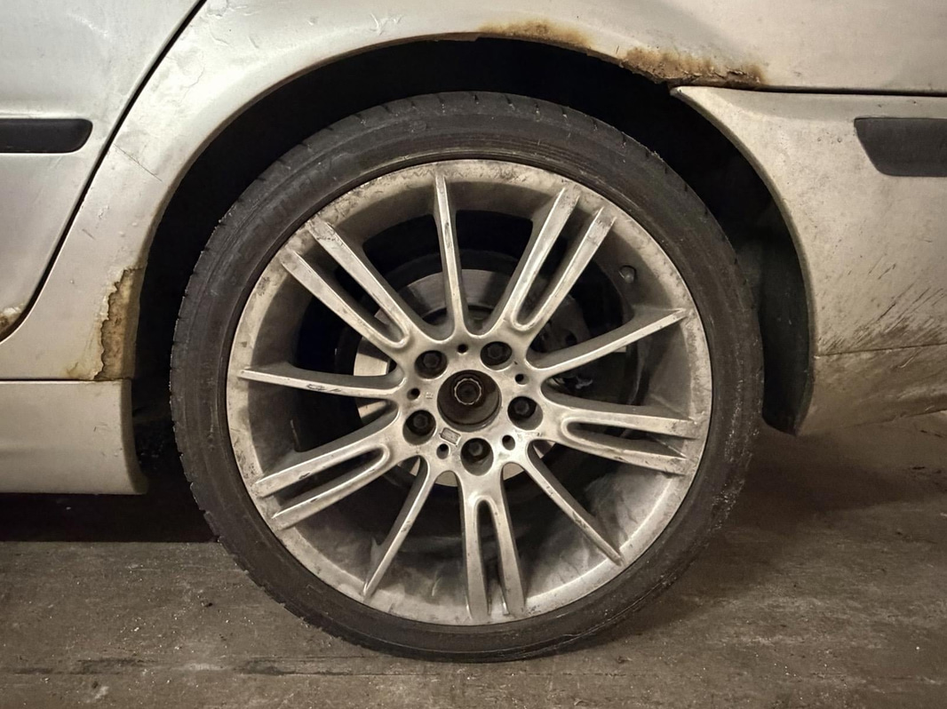 BMW 320 TOURING MJ00 -2000 | Reparations / reservdelsobjekt