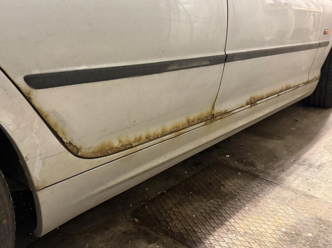 BMW 320 TOURING MJ00 -2000 | Reparations / reservdelsobjekt