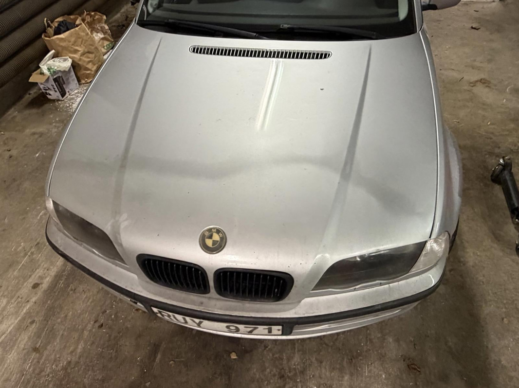 BMW 320 TOURING MJ00 -2000 | Reparations / reservdelsobjekt