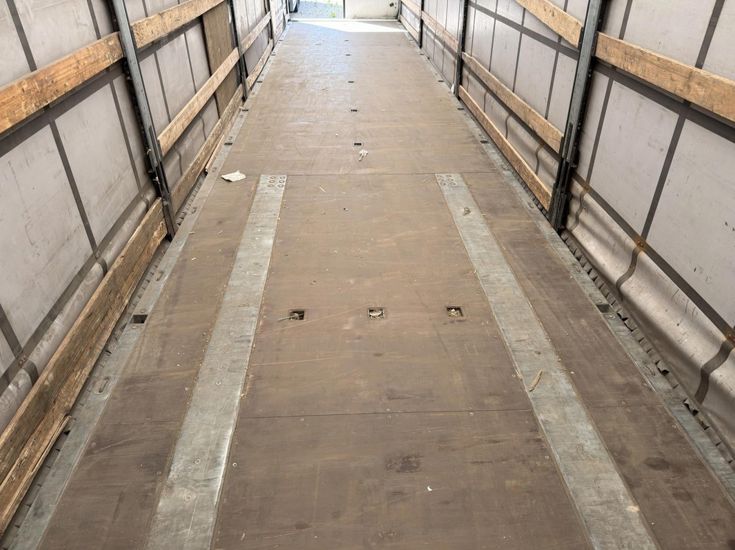 Trailer Schmitz Cargobull -2022
