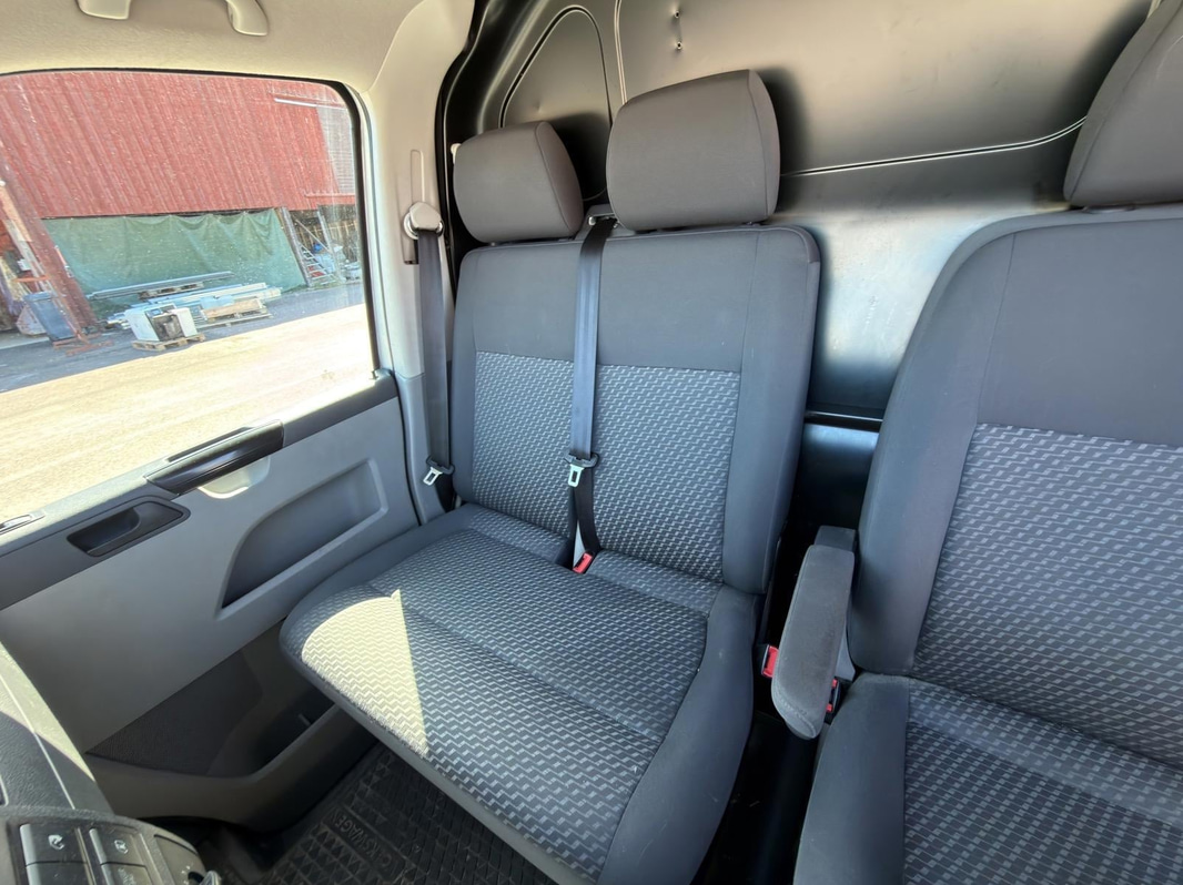 Volkswagen 7J0 TRANSPORTER -2013 | Repobjekt