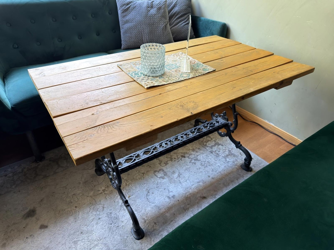 Sofa set, lighting, etc.