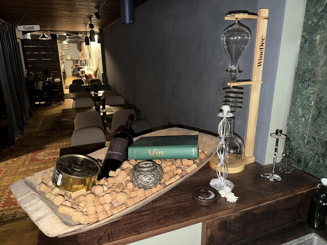 Glas, porslin, bestick, köksutrustning m.m. Stort Parti