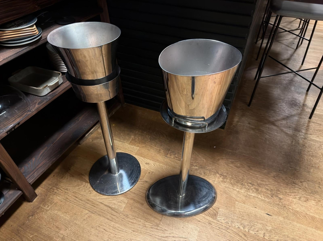 Glas, porslin, bestick, köksutrustning m.m. Stort Parti
