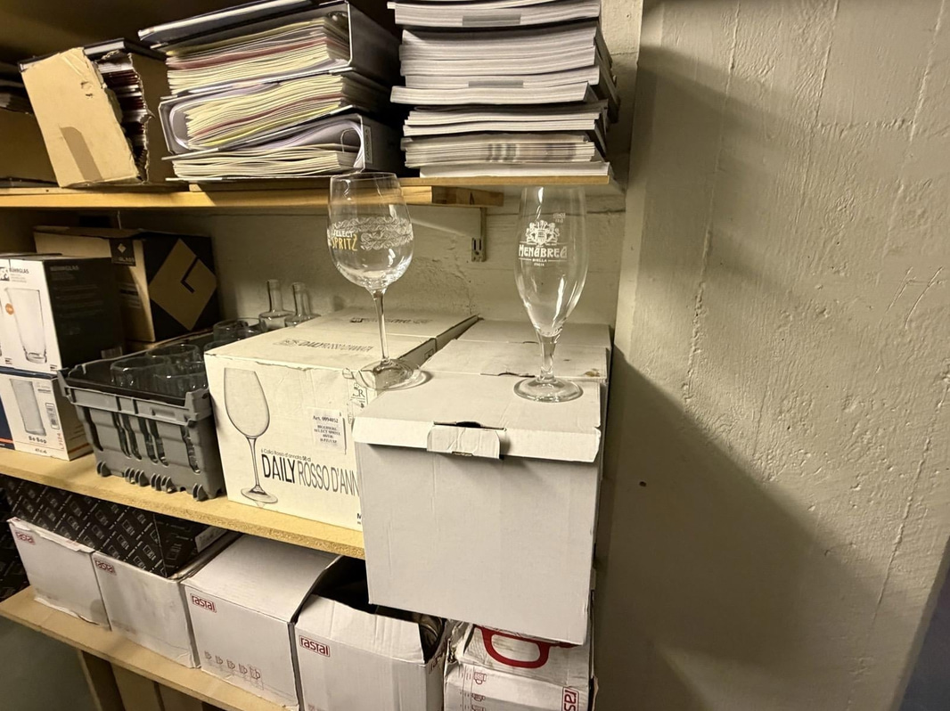 Glas, bestick, srivbord m.m.