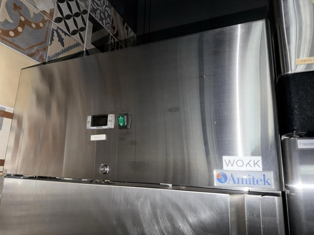 Frysskåp Amitek Cabinet AK654BT, 2018