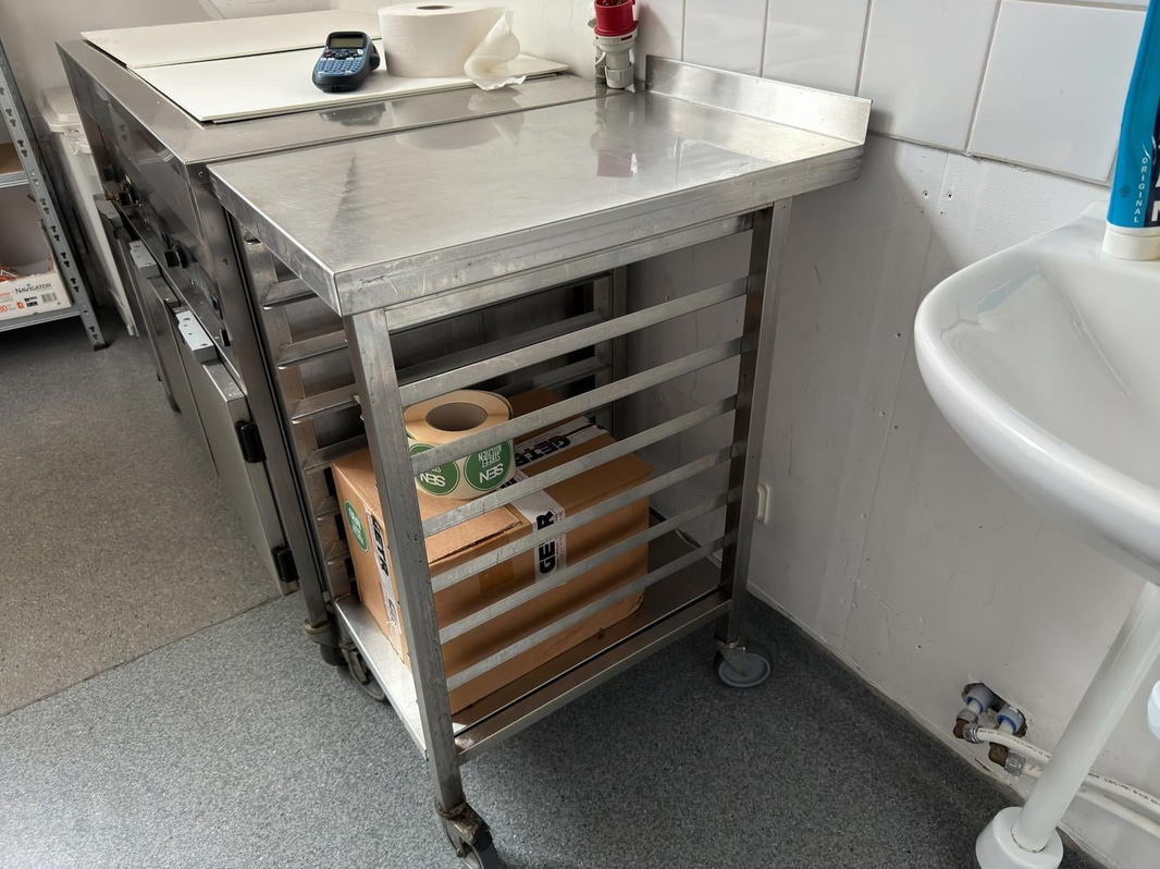 Stainless steel tray rack on wheels
