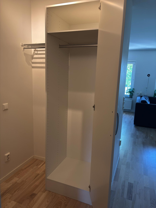 Contents from a fully furnished three-room apartment - see all images for complete contents