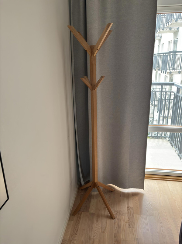 Contents of a fully furnished three-room apartment - see all images for full contents