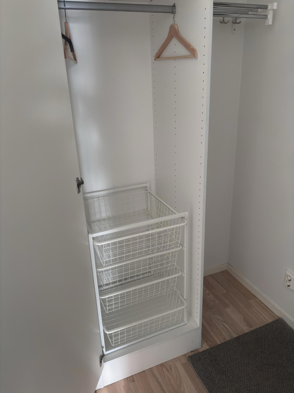 Contents of a fully furnished three-room apartment - see all images for full contents