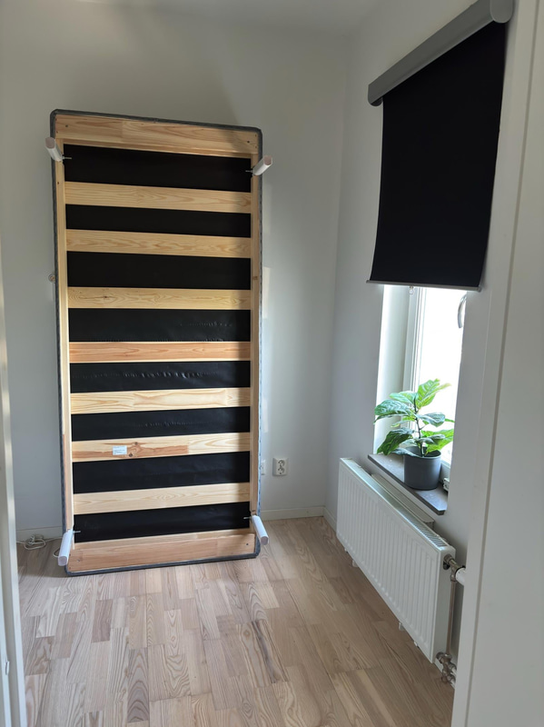 Contents of a fully furnished three-room apartment - see all images for full contents