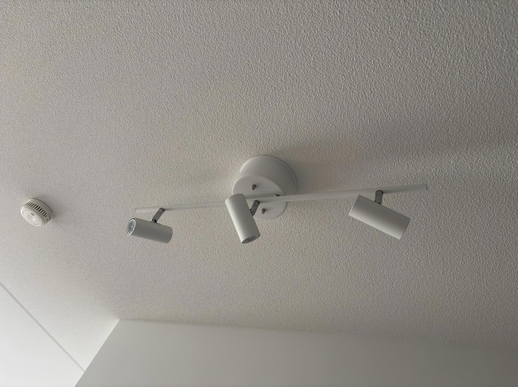 Contents of a fully furnished three-room apartment - see all photos for the full contents