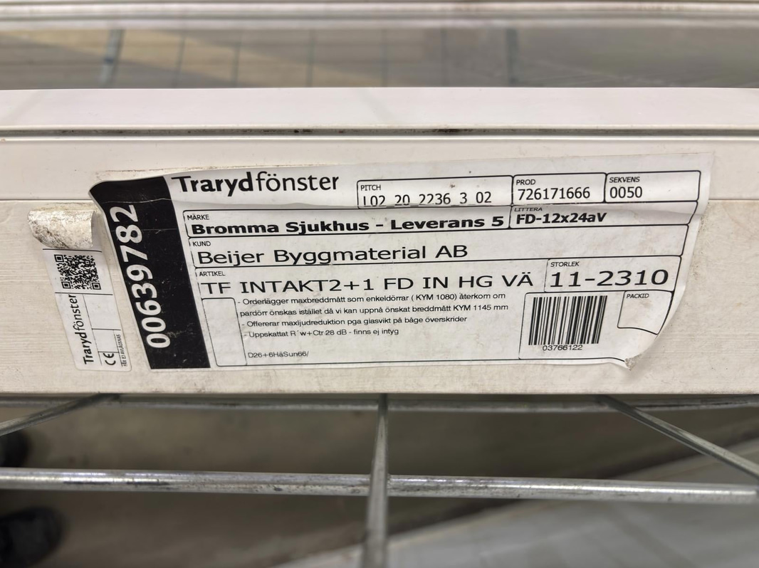 Dörr Trarydfönster, 11x2310