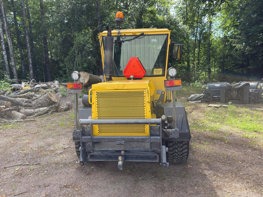 Wille 455 Tool Carrier | 5 attachments | 5259h | 2001