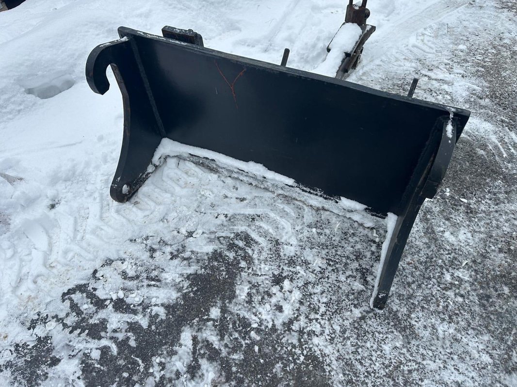Hjullastare HAITU ZL918D med vikplog, Skopa, Lyftbom, Gafflar, nersänkt 50 kula
