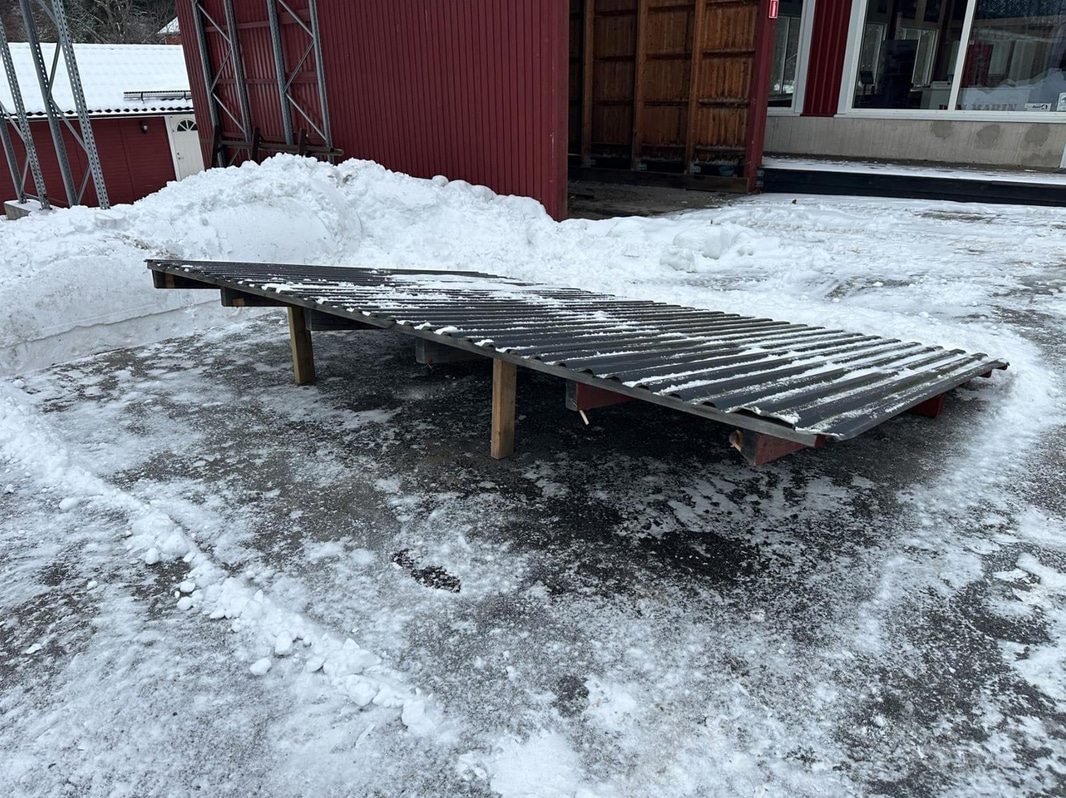 Tankstation i container bensin 1000 lit Diesel 1000 liter godkända tankar och avluftning