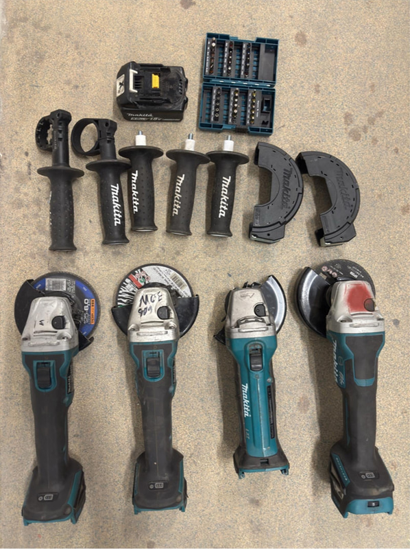 Tool lot, 4 Makita 18V angle grinders