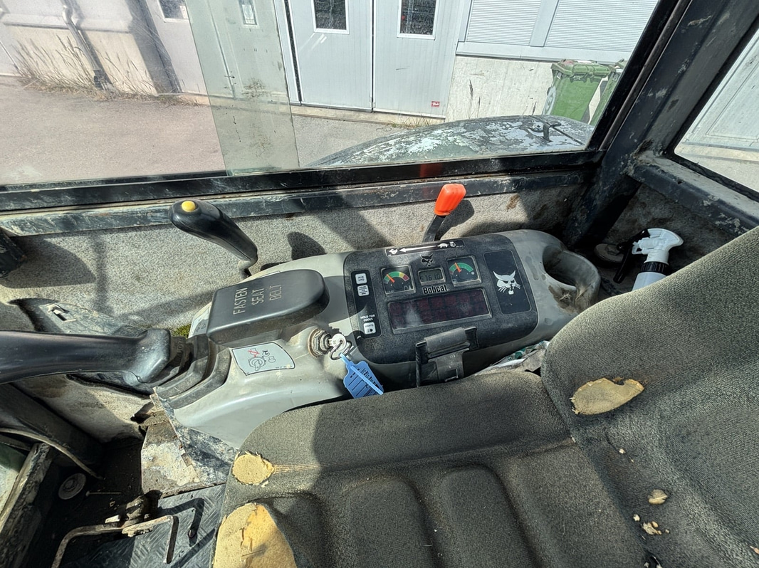 Bandgrävare Bobcat 328D -2001