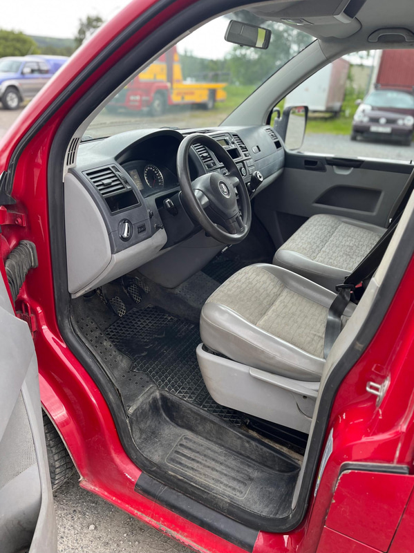 Flakbil Volkswagen Transporter Chassi Dubbelhytt 2.0 TDI -2010