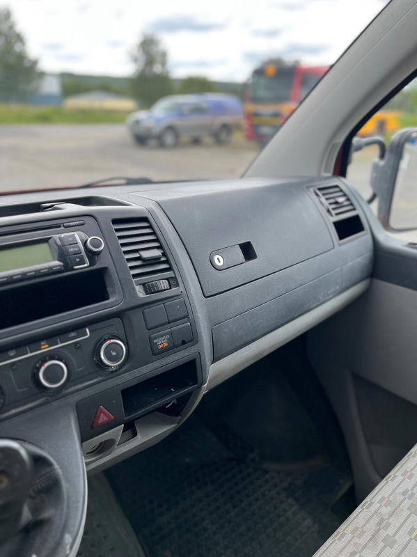 Flakbil Volkswagen Transporter Chassi Dubbelhytt 2.0 TDI -2010