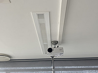 Projektor inkl. projektorduk och högtalare